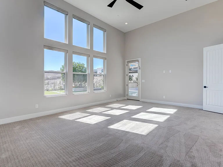 10949 Rossa Peak Ave — Photo 45