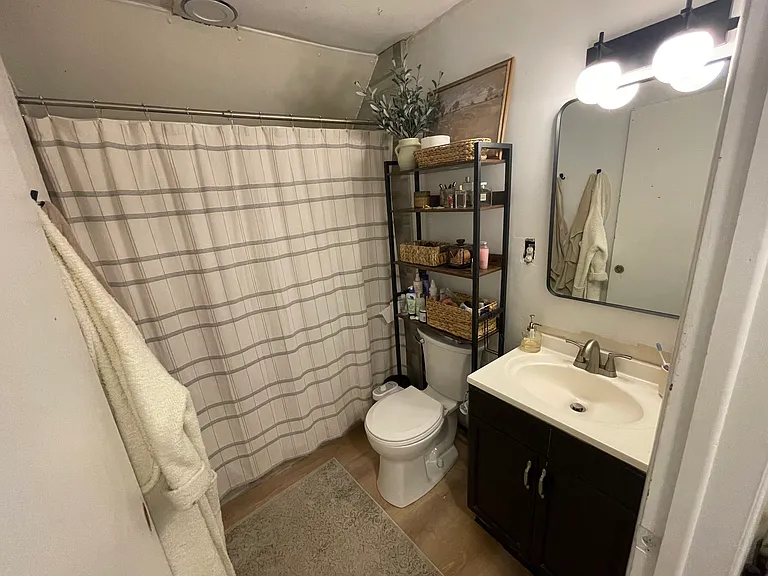 3046 N Oakland Ave #2 — Photo 7