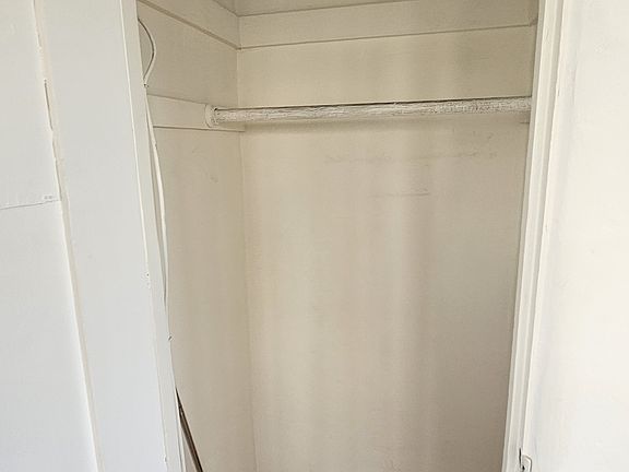 4th image of 828 14th St APT 9