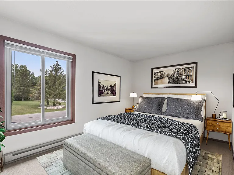 266 & 292 Cory Ave — Photo 3