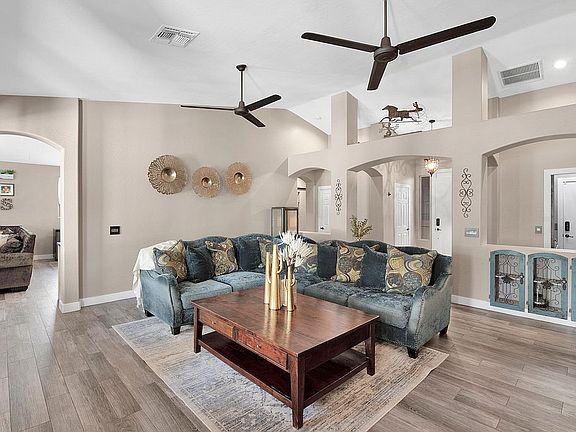4th image of 2868 S Cottonwood Dr