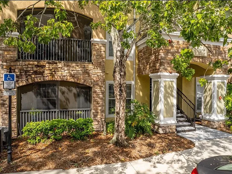 10019 Courtney Palms Blvd #1 — Photo 2