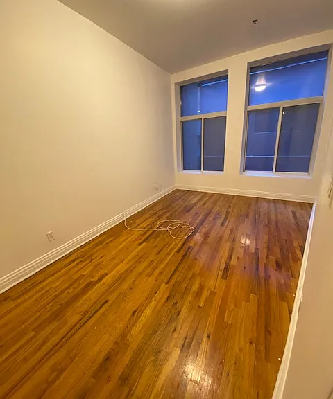 21 Maiden Ln #4B — Photo 7