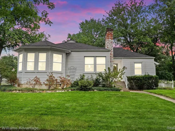 34010 Roycroft St, Livonia, MI 48154