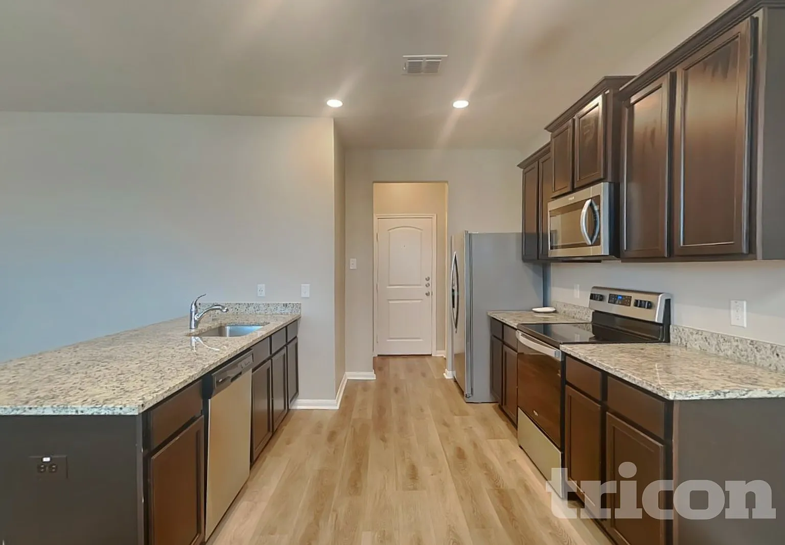 732 Shoal Creek New Braunfels TX — Photo 4