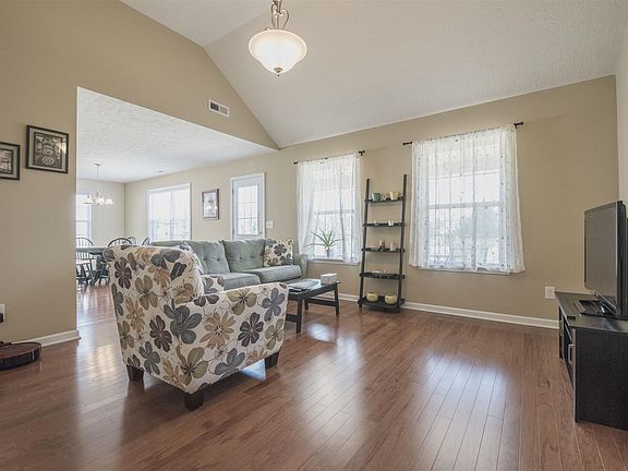 4th image of 1023 Vince Ct