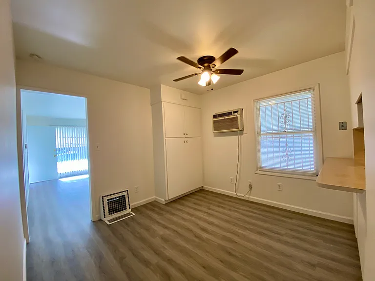 529 E Pine St — Photo 7