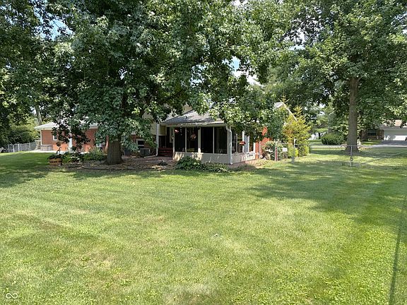 5th image of 345 N Pleasant Run