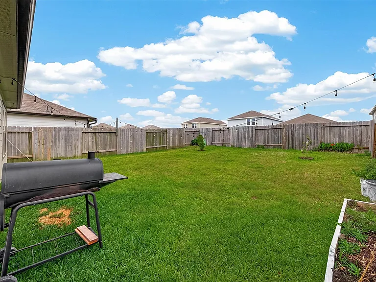 10411 Meadow Saffron Dr — Photo 33