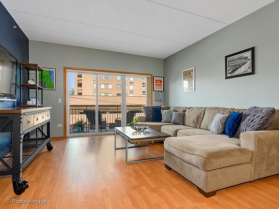 2nd image of 900 Lee St Unit 405