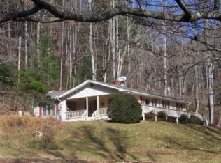 74 Crowes Branch Rd, Franklin, NC 28734