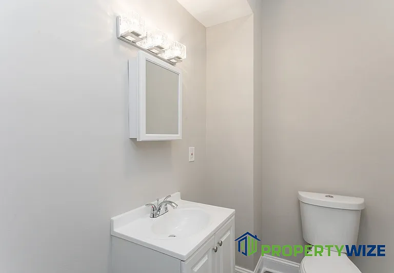 1814 E 30th St — Photo 9