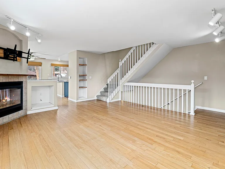 1219 Atwood St — Photo 8