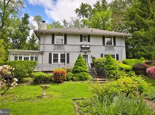 7 Armour Rd, Hatboro, PA 19040