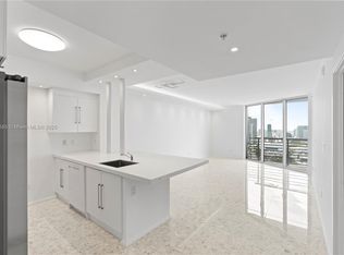 325 Biscayne Blvd #4218, Miami, FL 33130
