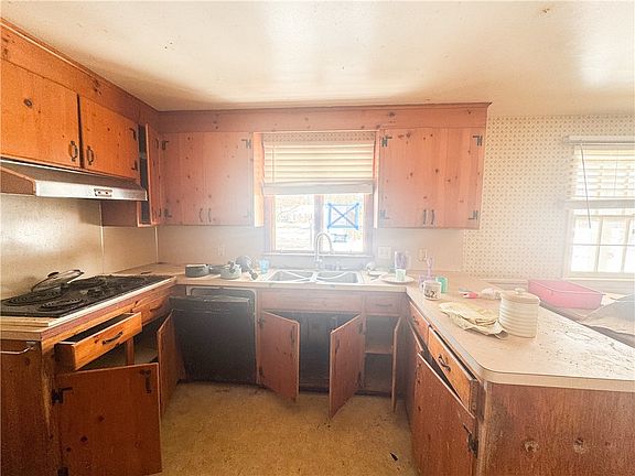 5th image of 141 Ledgerock Ln
