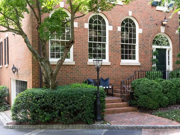 2607 Peachtree Rd NE, Atlanta, GA 30305
