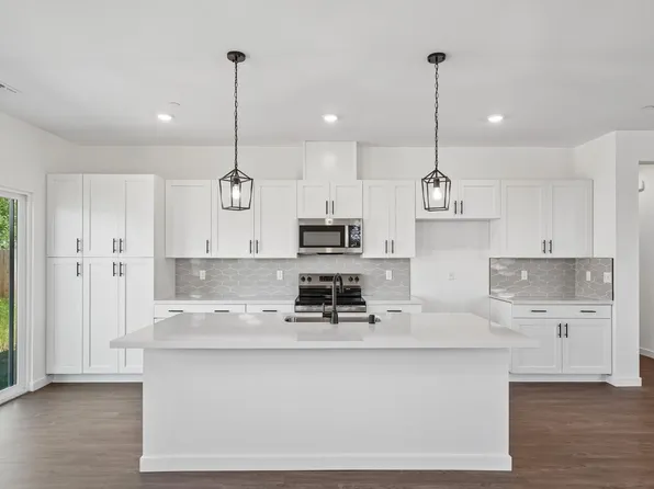 1633 Hansen Ranch Rd, Olivehurst, CA 95961