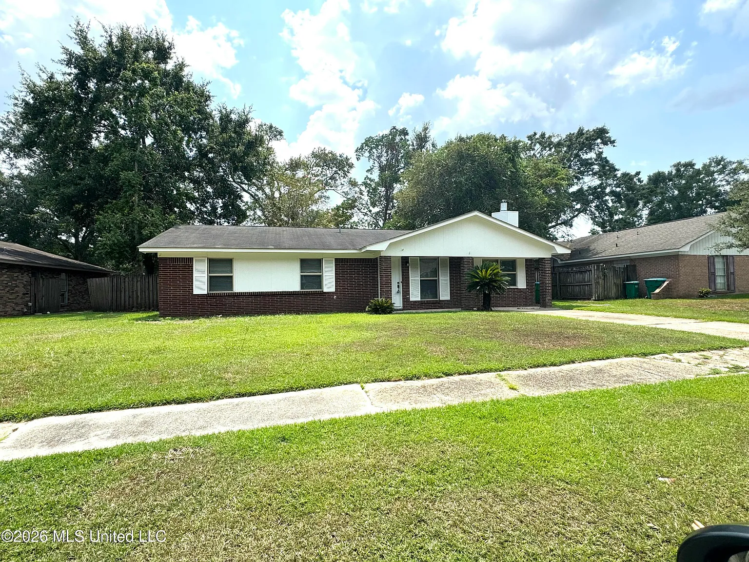 3 bed, 2.0 bath, 1598 sqft, $1,750 — Photo 2