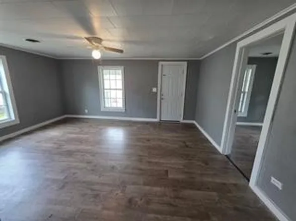 228 N Maple Ave, Joplin, MO 64801