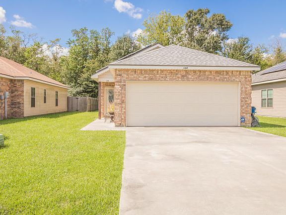 2nd image of 124 Bottle Brush Ln