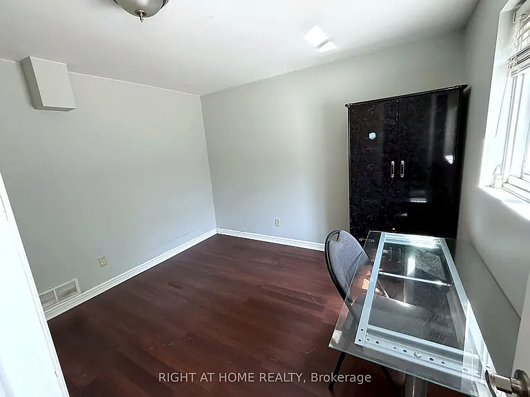 420 Citation Dr — Photo 14