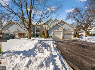 3 Spaulding Dr, Monroe Township, NJ 08831