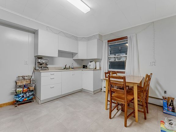 4th image of 415 Sharon Ave #320-B