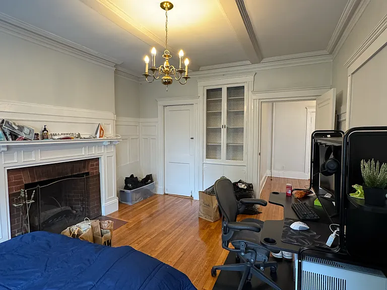104 Strathmore Rd #2 — Photo 7