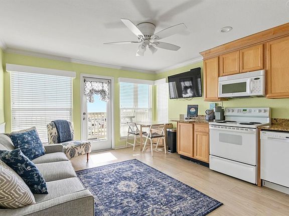 2nd image of 10811 Termini San Luis Pass Rd #1205