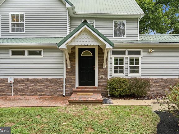 4th image of 1804 Sixes Rd