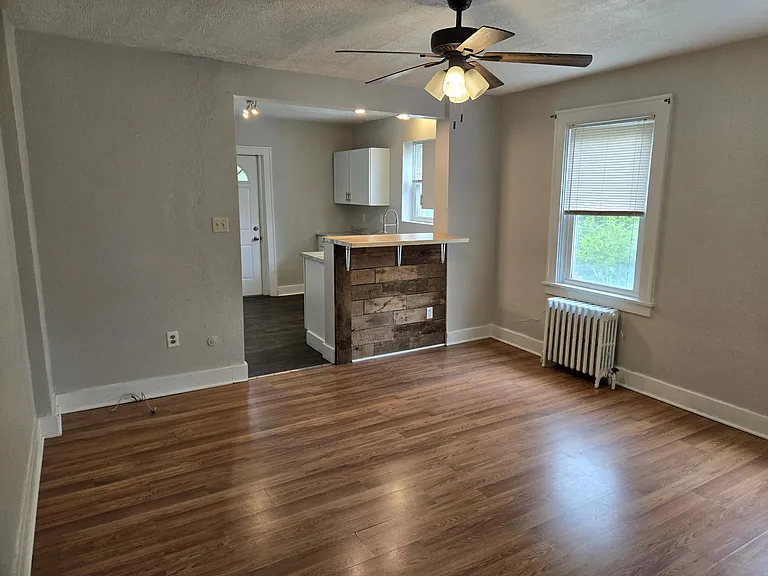 523 Castle Shannon Blvd — Photo 10