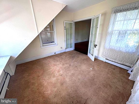 5th image of 342 Perkiomen Ave