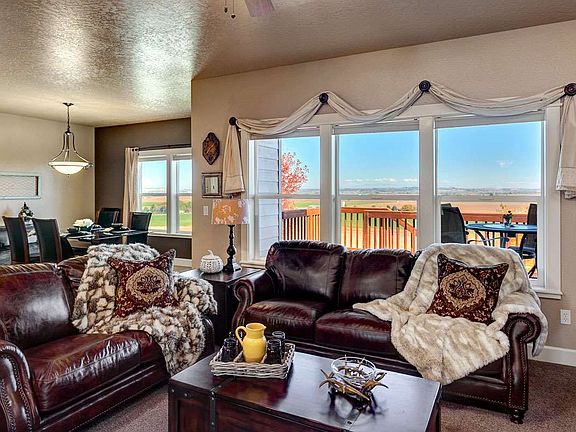 4th image of 5822 Whispering Hills Dr