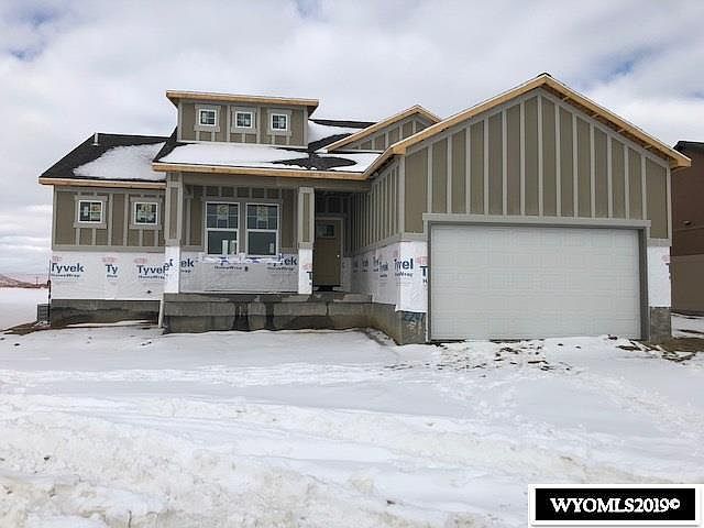 1st image of 2207 Weatherby Ave