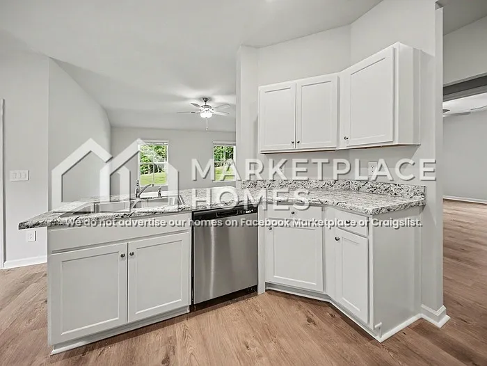 1721 Amber Ave SE — Photo 10
