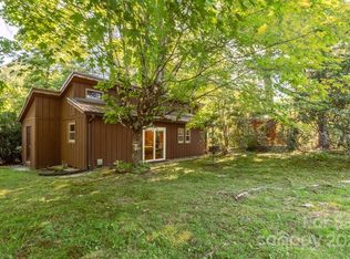 272 Black Pine Rd, Newland, NC 28657