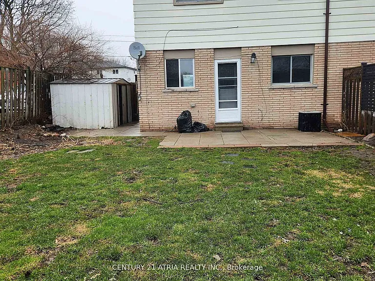 49 Lawrence Cres #BASEMENT — Photo 19