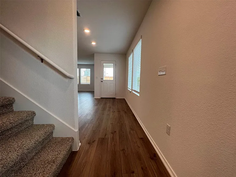 7224 Spotted Leaf Way — Photo 10