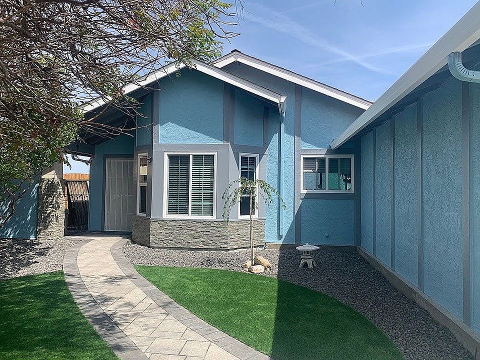2nd image of 4137 Palomar Dr