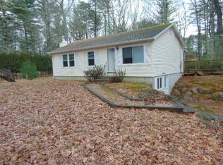 6 Woodland Dr, Richmond, RI 02832
