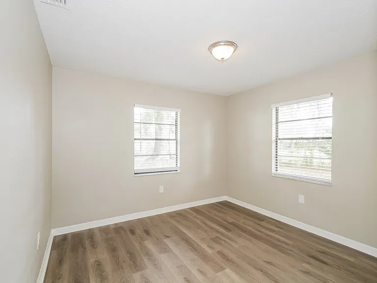 22853 Fern Ct — Photo 14