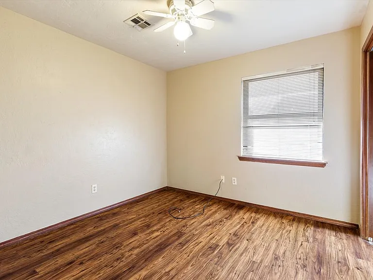 3916 SW Mesquite Dr — Photo 14