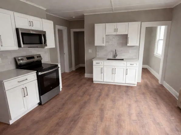 11 Anderson St #11, Manchester, CT 06040