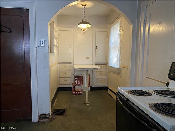 5th image of 908 Stadelman Ave
