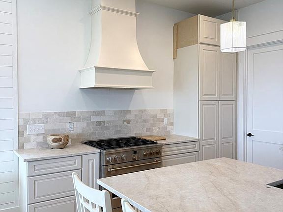 2nd image of 107 Galway Bay Ln