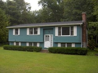 214 Daniel Shays Hwy, Belchertown, MA 01007