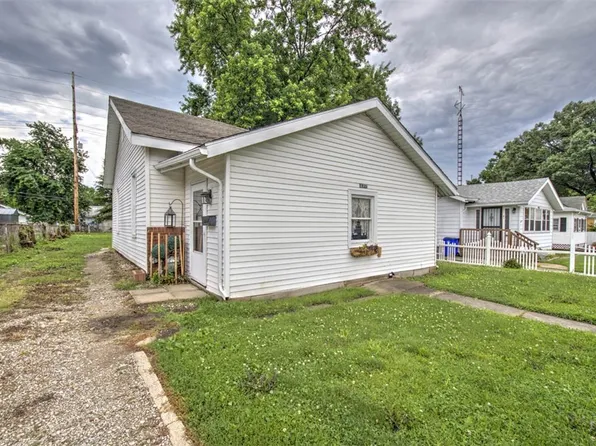 2317 E Eldorado St, Decatur, IL 62521