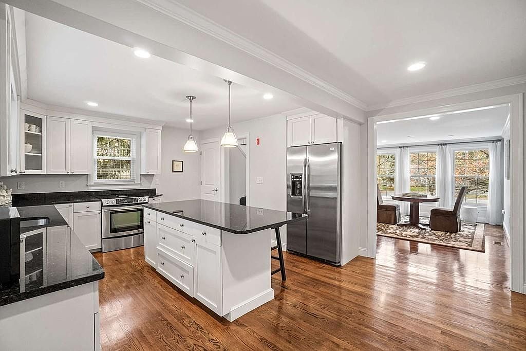 23 Hastings St, Wellesley, MA 02481 Zillow