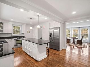 23 Hastings St, Wellesley, MA 02481